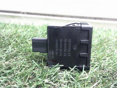 Switch CITROËN C5 III (RD_) 1.6 HDi 110 (RD9HZC) | BP12968971I30