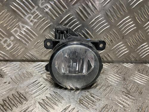 Used Right front fog light CITROËN C4 Picasso II 1.6 HDi / BlueHDi 115 (115 hp) 31187374