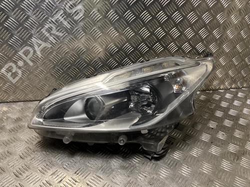 Phare gauche PEUGEOT 208 I (CA_, CC_) 1.0 VTi (68 hp) 31992197
