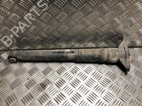 Højre bagtil støddæmper PEUGEOT 2008 II (UD_, US_, UY_, UJ_, UR_, UC_) 1.5 BlueHDI 100 (102 hp) 33128885