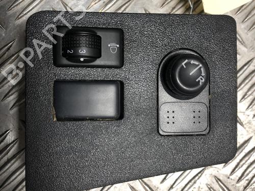 Used Switch Switch NISSAN QASHQAI I (J10, NJ10) 1.5 dCi (103 hp) 32737523 32737523