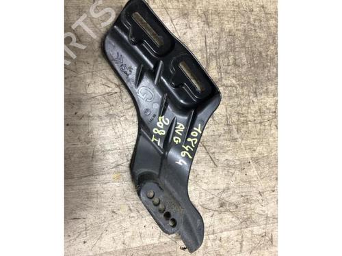 Front bumper bracket PEUGEOT 208 I (CA_, CC_) 1.6 BlueHDi 100 | BP20330823C158 