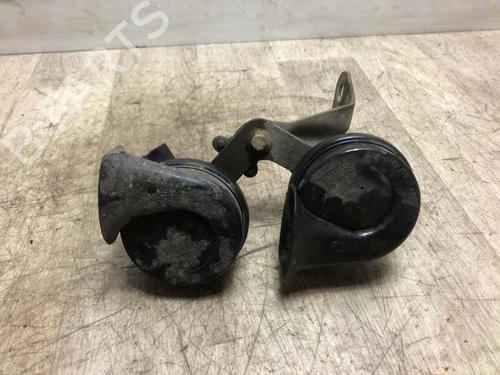 Used Horn VW NEW BEETLE Convertible (1Y7) 1.9 TDI (105 hp) 20622633