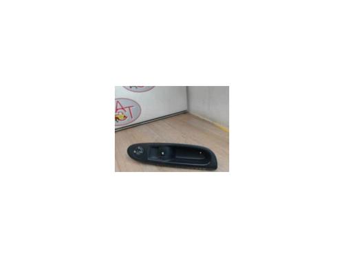 Pulsantiera anteriore destra RENAULT CLIO II (BB_, CB_) 1.5 dCi (B/CB07) (65 hp) 13225442