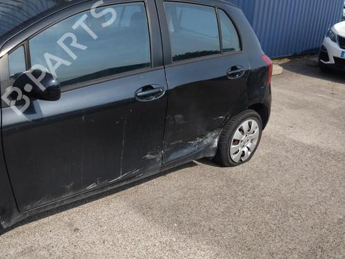 Right front window switch TOYOTA YARIS (_P9_) 1.4 D-4D (NLP90_, NLP90R) | BP31201793I26