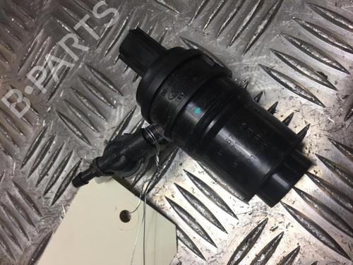 Used Washer pump FORD FIESTA VII (HJ, HF) 1.1 Ti-VCT (86 hp) 31204965
