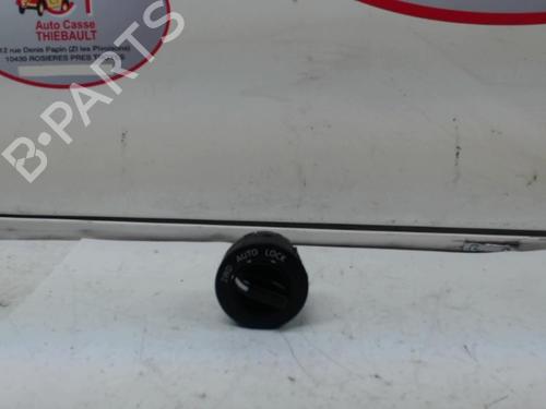 Used Switch NISSAN X-TRAIL I (T30) 2.2 dCi 4x4 (136 hp) 12963559