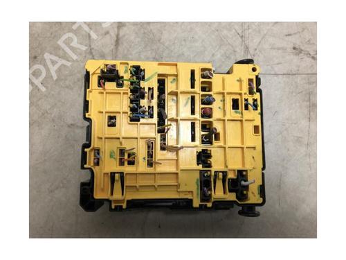 Fuse box PEUGEOT 3008 II SUV (MC_, MR_, MJ_, M4_) 1.2 THP/ PureTech 130 (MRHNSM, MRHNSU, MRHNSJ, MRHNYW,... | BP20622652E1