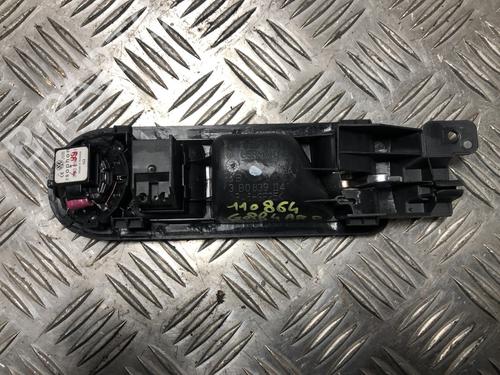 Højre bagtil invendig håndtag Højre bagtil invendig håndtag VW GOLF IV (1J1) 1.4 16V (75 hp) 34415786 34415786