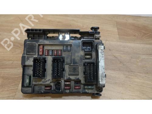 Zekeringkast PEUGEOT 206 Hatchback (2A/C) 1.9 D (69 hp) 12971554