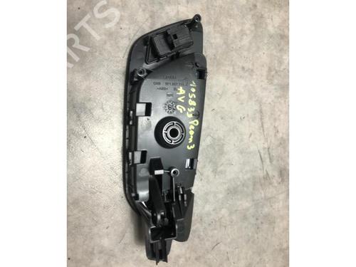 Front left interior door handle SEAT LEON ST (5F8) 1.2 TSI | BP23035476I13 