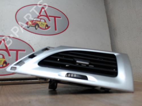 Used Air vent RENAULT MEGANE III Hatchback (BZ0/1_, B3_) 1.9 dCi (BZ0N, BZ0J) (131 hp) 13261164