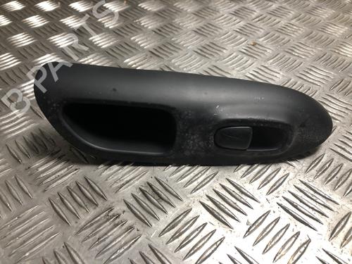 Used Right rear window switch Right rear window switch NISSAN JUKE (F15) 1.5 dCi (110 hp) 32727579 32727579
