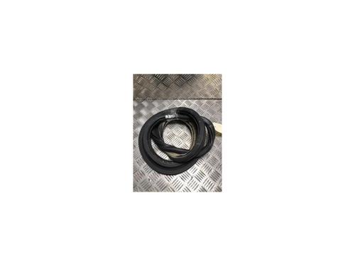 Used Rubber door seal PEUGEOT 208 II (UB_, UP_, UW_, UJ_) 1.5 BlueHDI 100 (102 hp) 27597335