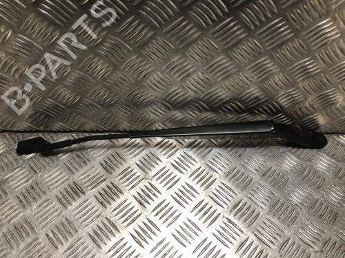 Used Front windshield wiper arm PEUGEOT 2008 II (UD_, US_, UY_, UJ_, UR_, UC_) 1.2 PureTech 130 (USHNS, URHNS) (130 hp) 32473307