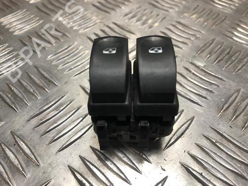 Used Left front window switch RENAULT TWINGO II (CN0_) 1.2 16V (CN04, CN0B) (75 hp) 31244873