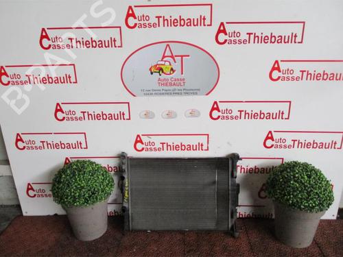 Used Water radiator RENAULT MEGANE II (BM0/1_, CM0/1_) 1.5 dCi (BM02, BM13, BM2A, CM02, CM13) (101 hp) 13037149