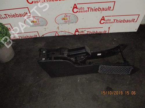 Used Middle console MERCEDES-BENZ A-CLASS (W169) A 200 CDI (169.308, 169.008) (136 hp) 29700275