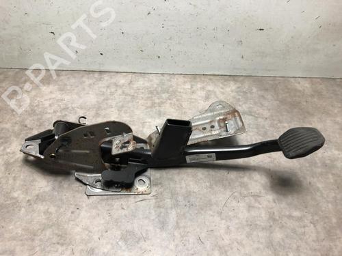bremsepedal VOLVO V40 Hatchback (525) T2 GTDi (120 hp) 20625213