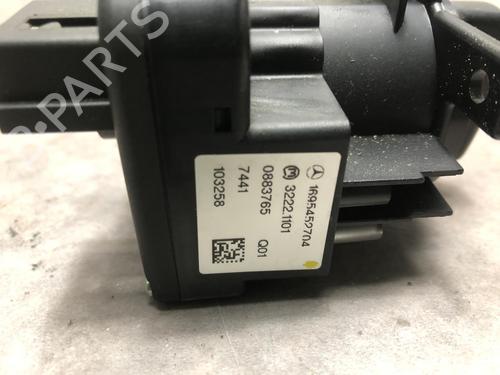 Used Headlight switch MERCEDES-BENZ A-CLASS (W169) A 180 CDI (169.007, 169.307) (109 hp) 20618197