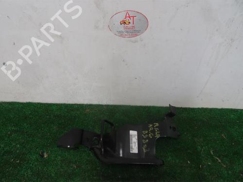Support MERCEDES-BENZ GLA-CLASS (X156) GLA 180 CDI / d (156.912) | BP13137029C155 