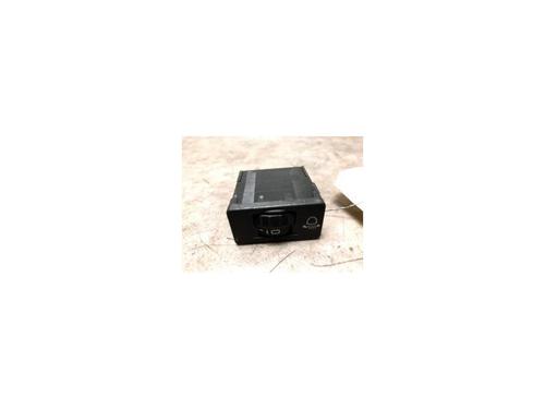 Used Switch CITROËN C4 CACTUS 1.6 BlueHDi 100 (99 hp) 23119929