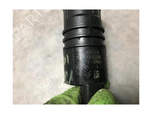 Washer pump OPEL VIVARO C Van (K0) 2.0 | BP20616883E24 