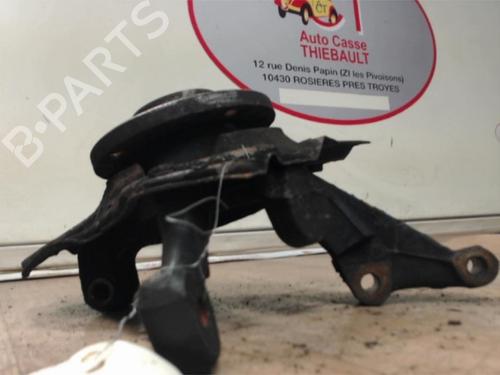 Left front steering knuckle FIAT BRAVA (182_) 1.2 16V 80 | BP28286599M25 