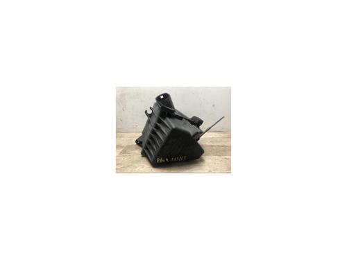 Used Air filter box VW POLO IV (9N_, 9A_) 1.4 TDI (80 hp) 28571446