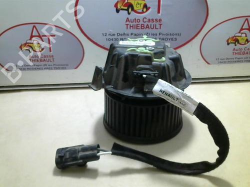 Moteur de chauffage DACIA DUSTER (HS_) 1.5 dCi 4x4 (HSMC, HSMD) (110 hp) 15786087