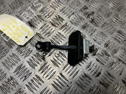 Used Hinge/Door check strap Hinge/Door check strap 31197912 31197912