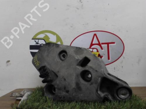 Używane Poduszka skrzyni biegów OPEL MOVANO A Van (X70) 2.2 DTI (FD) (90 hp) 12963221