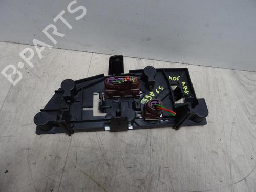 Used Licence plate light PEUGEOT 406 (8B) 2.1 TD 12V (109 hp) 13290603