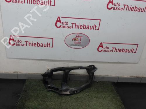 Soporte del faro izquierdo MITSUBISHI COLT VI (Z3_A, Z2_A) 1.3 (Z21A) (95 hp) 13128278