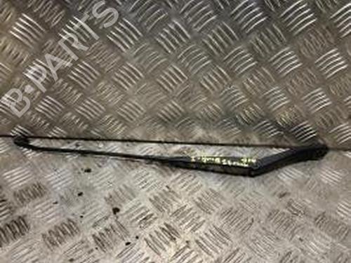 Used Front windshield wiper arm DACIA DUSTER (HS_) 1.5 dCi (109 hp) 30765345