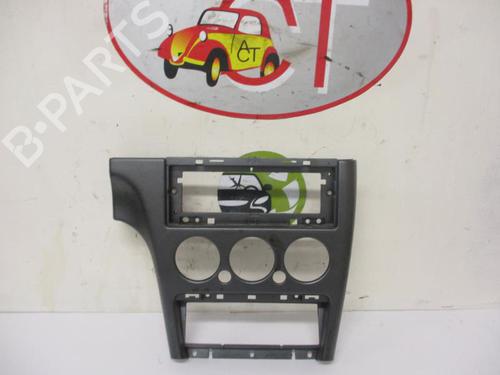 Used Middle console CITROËN XSARA (N1) 1.8 i (90 hp) 27865411