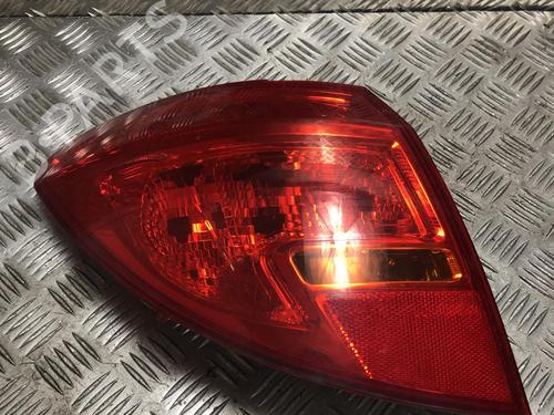 Feu arrière gauche OPEL MERIVA B MPV (S10) 1.4 (75) (120 hp) 31244199