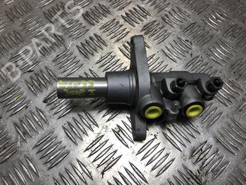 Used Brake master cylinder PEUGEOT 3008 I MPV (0U_) 1.6 HDi (114 hp) 31198783