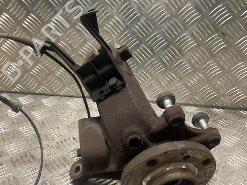 Used Right front steering knuckle Right front steering knuckle PEUGEOT 206+ (2L_, 2M_) 1.1 (60 hp) 33851426 33851426