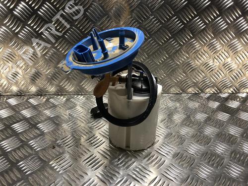 Used Fuel pump VW POLO VI (AW1, BZ1, AE1) 1.0 (65 hp) 31243796