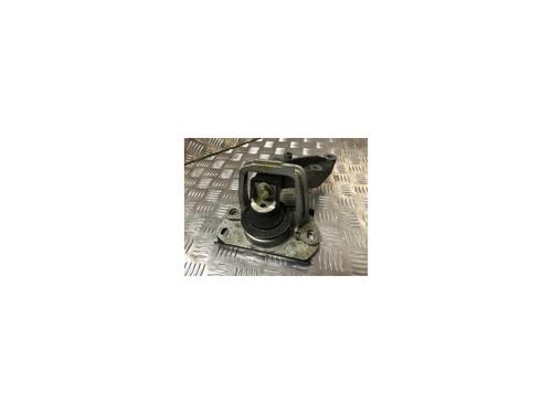 Used Engine mount NISSAN PRIMASTAR Van (X83) 2.0 dCi 115 (114 hp) 25822669