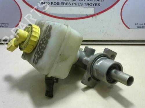 Brake master cylinder VW BORA I (1J2) 1.6 | BP28287166M77 