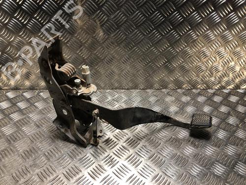 Used Clutch pedal TOYOTA RAV 4 III (_A3_) 2.2 D 4WD (ALA30_, ALA30R) (150 hp) 23966248