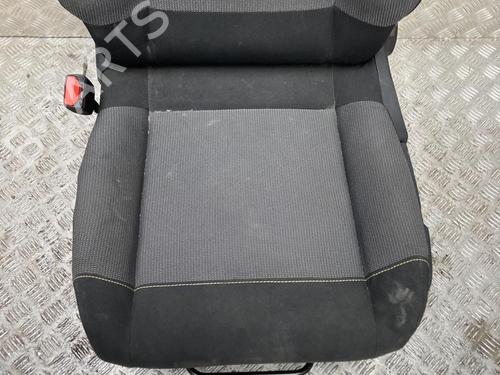 Left front seat CITROËN C3 III (SX) 1.5 BlueHDi 100 (SXYHYP, SXYHTU) | BP33739612C15 - Image 3