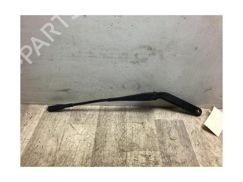 Front windshield wiper arm BMW 1 (E87) 118 d | BP20622944C143