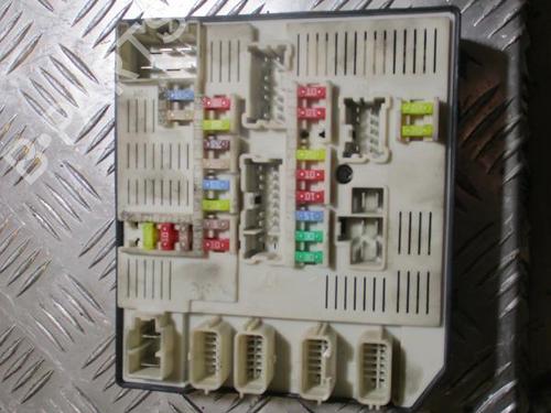Used Fuse box RENAULT MEGANE III Hatchback (BZ0/1_, B3_) 1.9 dCi (BZ0N, BZ0J) (131 hp) 12972976
