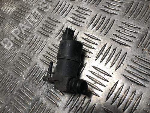 Used Washer pump RENAULT MASTER III Van (FV) 2.3 dCi 135 FWD (FV0N, FV08, FV06, FV00, FV1S) (136 hp) 31200791