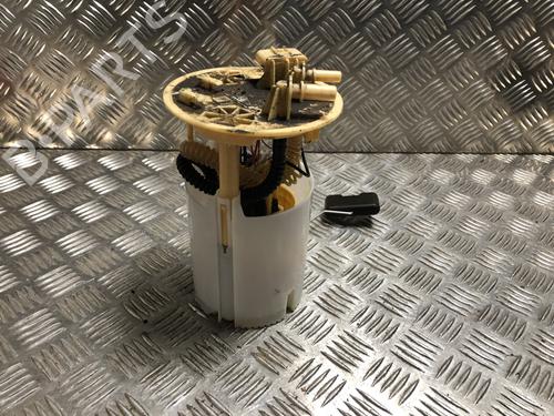 Bränslepump RENAULT MEGANE IV Hatchback (B9A/M/N_) 1.5 dCi 110 (B9A3) (110 hp) 31201057