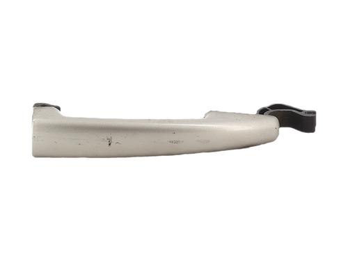 Used Front left exterior door handle Front left exterior door handle PEUGEOT 207 (WA_, WC_) 1.6 HDi (90 hp) 40235695 40235695