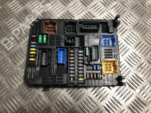 Sikringsdåse Sikringsdåse CITROËN BERLINGO Box Body/MPV (K9) 1.5 BlueHDi 100 (102 hp) 33571467 33571467